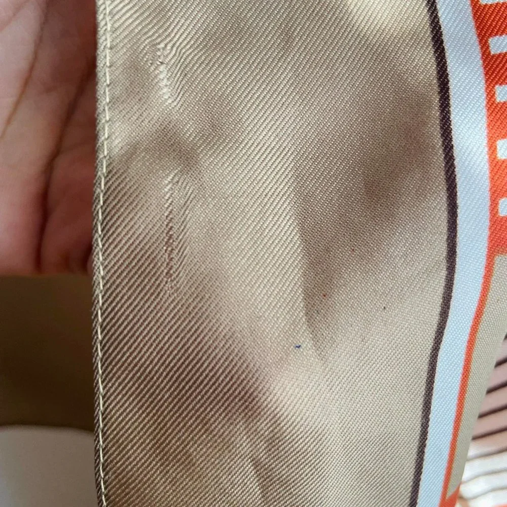 Vintage Brown Italian Scarf - Picture 5 of 5